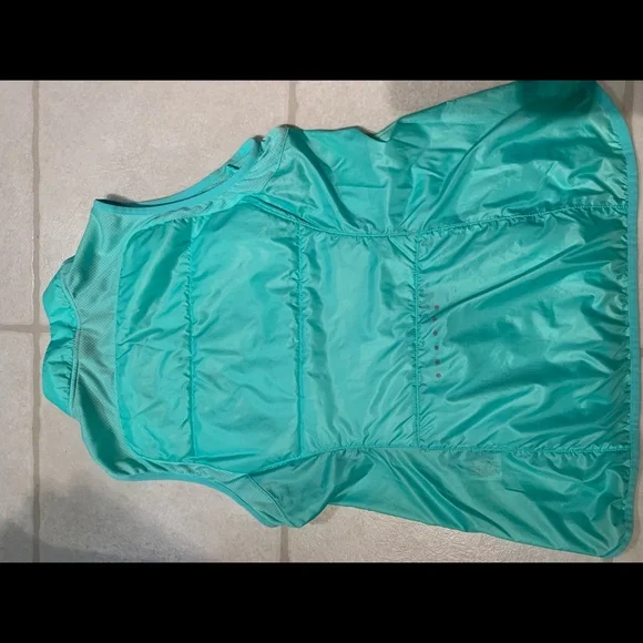 MINT GREEN -Nike rubbing vest - Picture 5 of 5